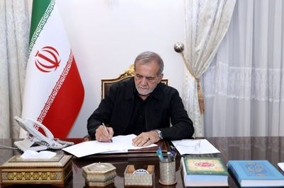 تذکر؛تبریک رئیس جمهور به مناسبت روز شعر و ادب فارسی
