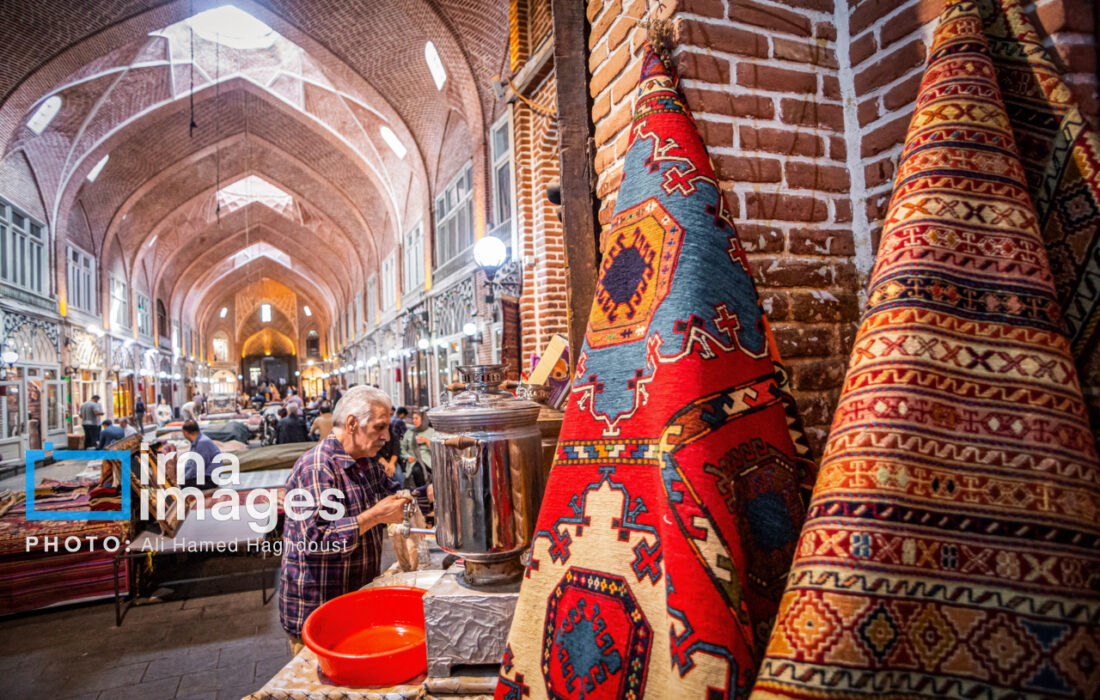 اینجا یک چایخانه در تبریز با نام مظفریه است